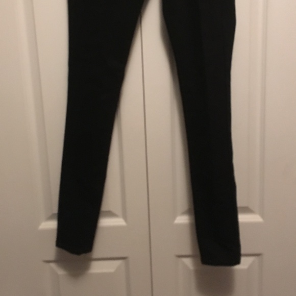 Mossimo mid-rise skinny Black with power stretch - Picture 4 of 4